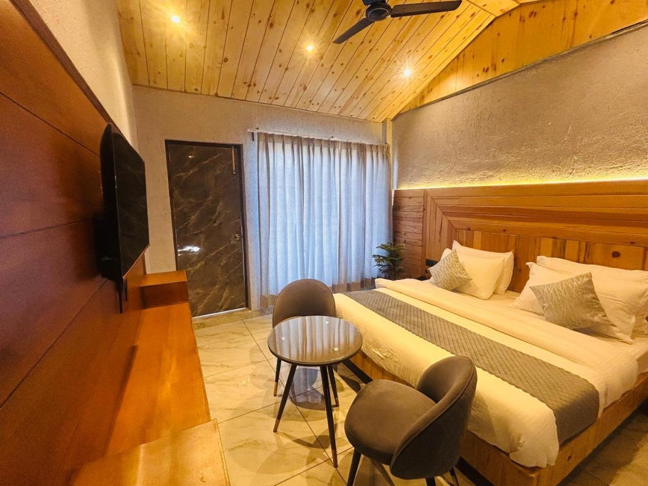 Living On The Edge A Luxury Stay موسوري المظهر الخارجي الصورة