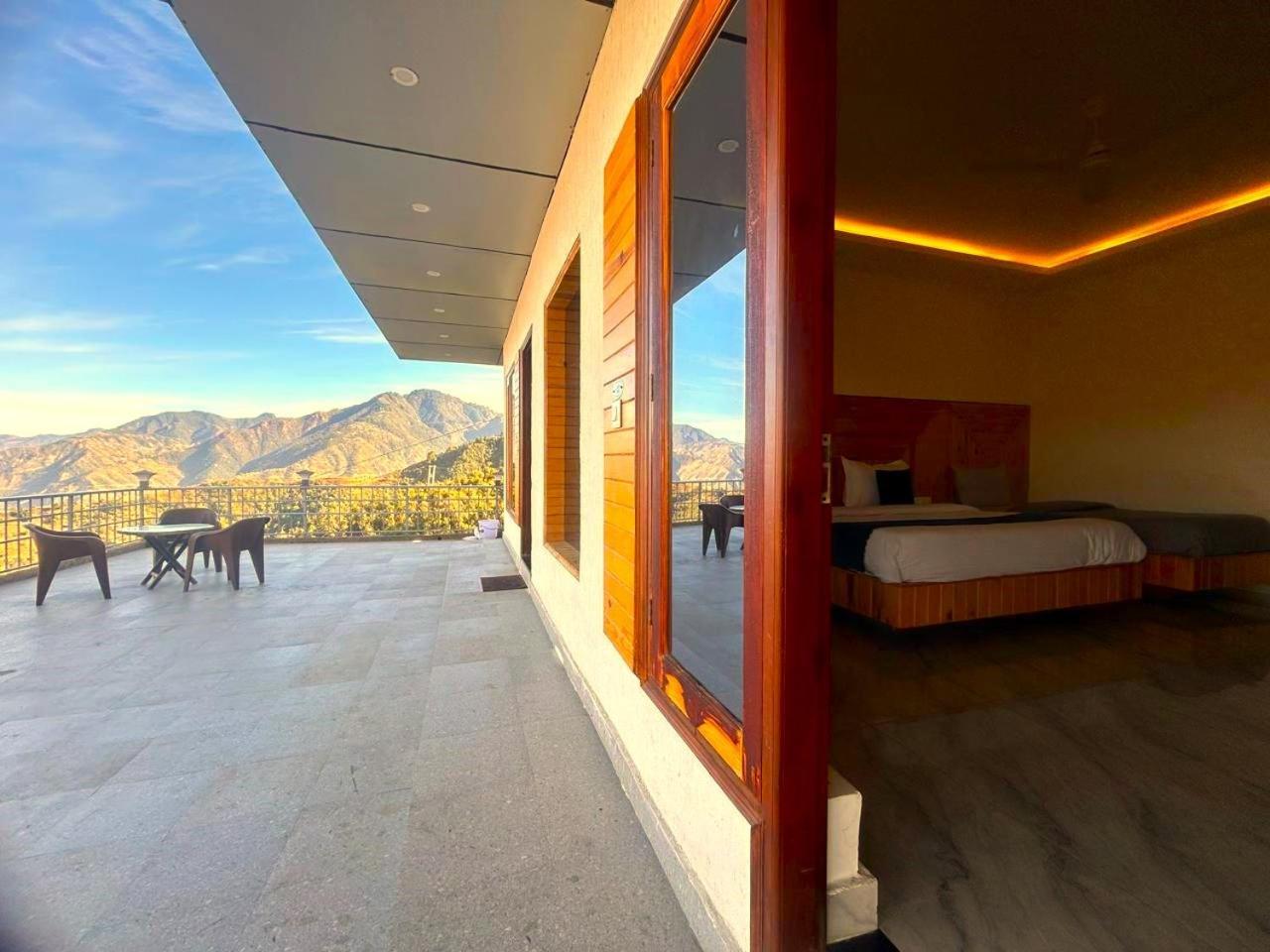 Living On The Edge A Luxury Stay موسوري المظهر الخارجي الصورة