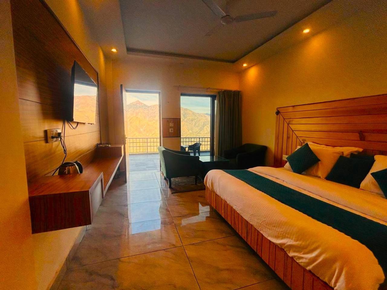 Living On The Edge A Luxury Stay موسوري المظهر الخارجي الصورة
