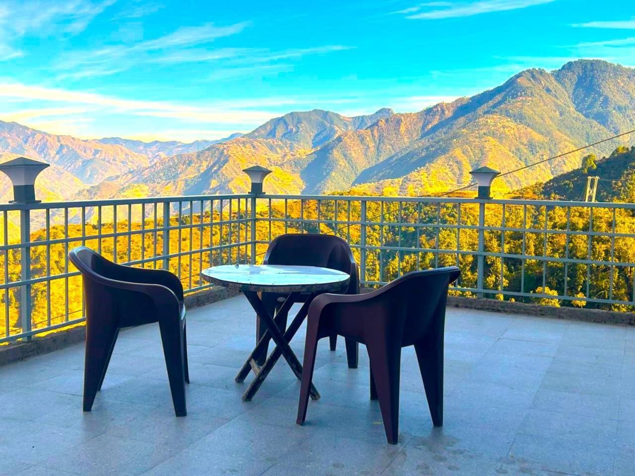 Living On The Edge A Luxury Stay موسوري المظهر الخارجي الصورة