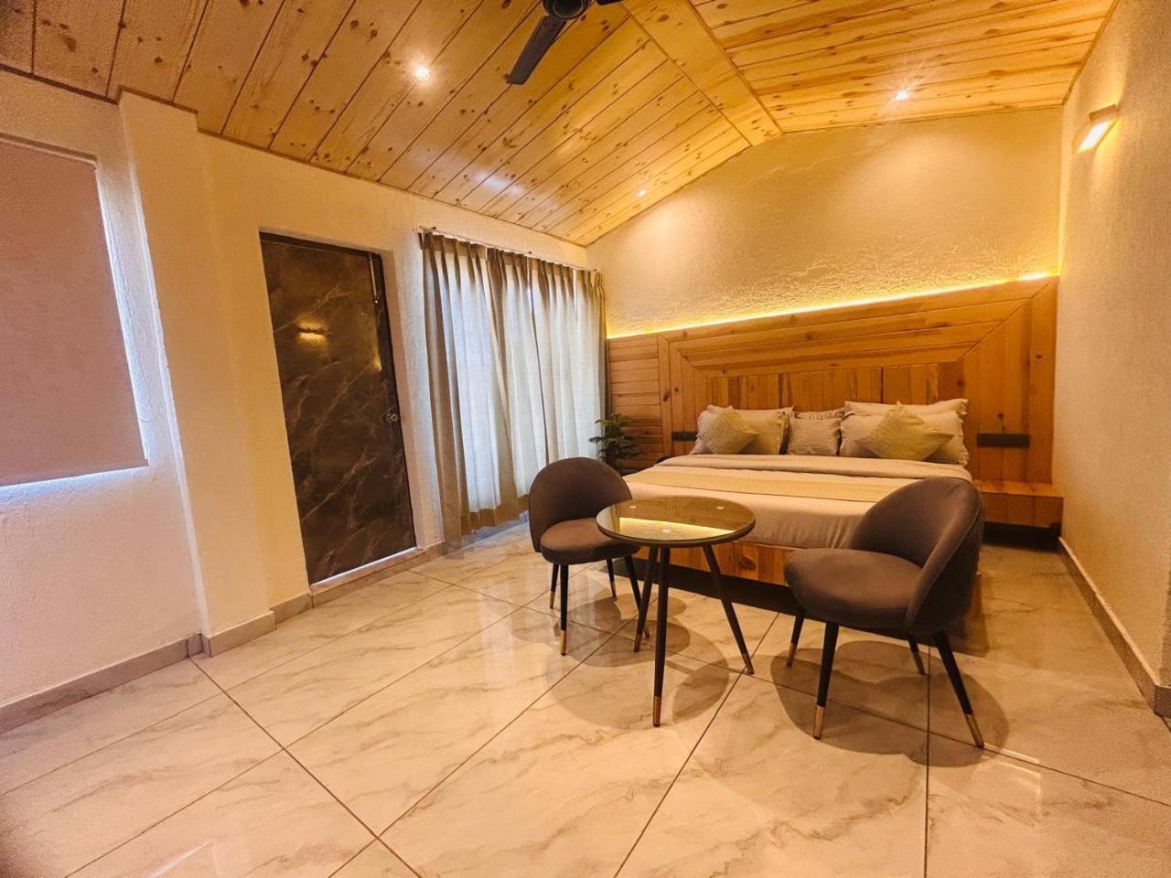 Living On The Edge A Luxury Stay موسوري المظهر الخارجي الصورة