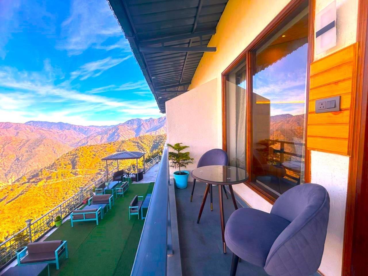 Living On The Edge A Luxury Stay موسوري المظهر الخارجي الصورة