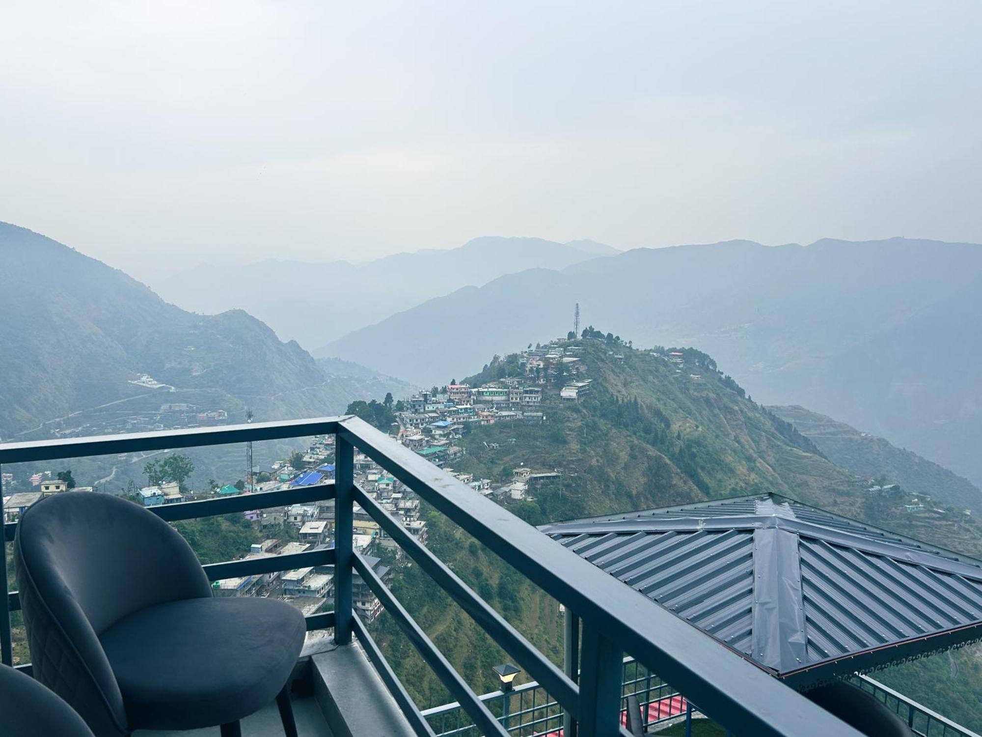 Living On The Edge A Luxury Stay موسوري المظهر الخارجي الصورة